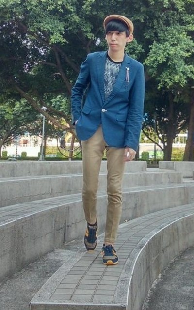 SUMMER SUIT