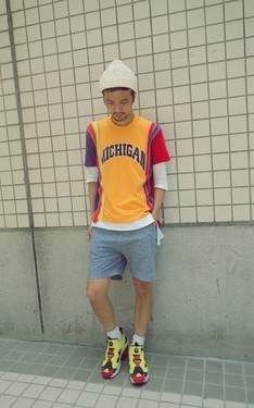 亮亮的