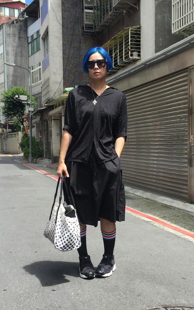 all black.