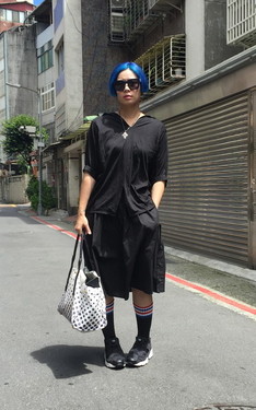 all black.