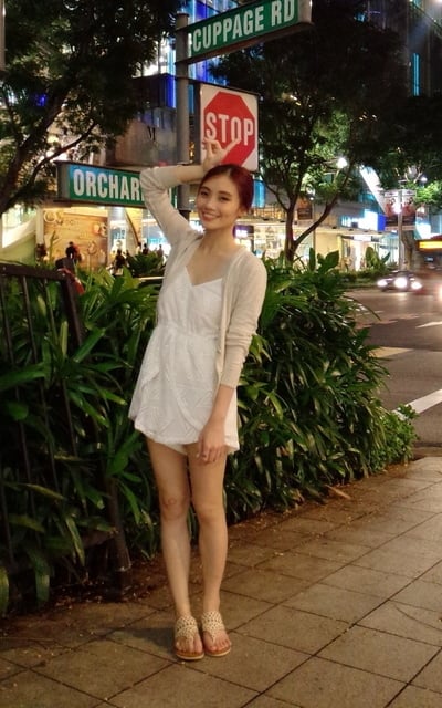 出國到小酒館小飲