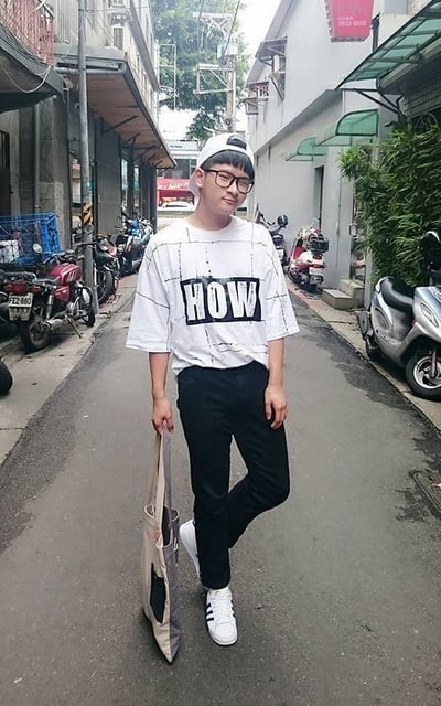 聽說這是流行的落肩