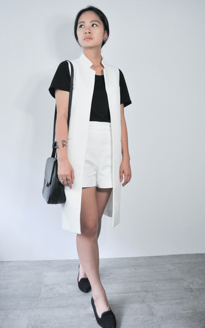 Simple Black and White look 