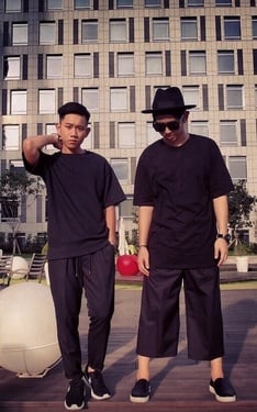 ALL BLACK