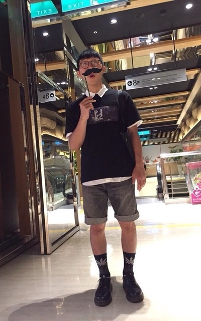 長鬍子了