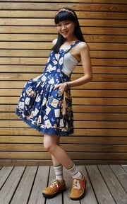 普克牌女孩