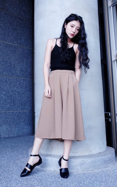 寬褲偽裙，亦可放肆腿開開！