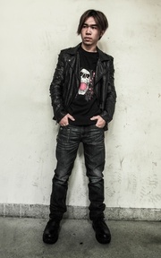 BRET "HITMAN' HART殺手PINK 狂妄搖滾look
