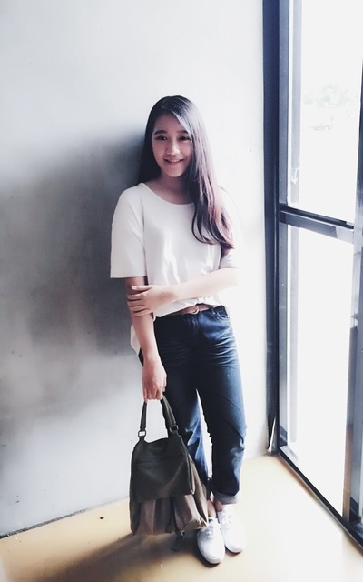 穿搭主题:图书馆风 by 邱姿华 | dappei