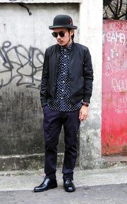 Black x Dot