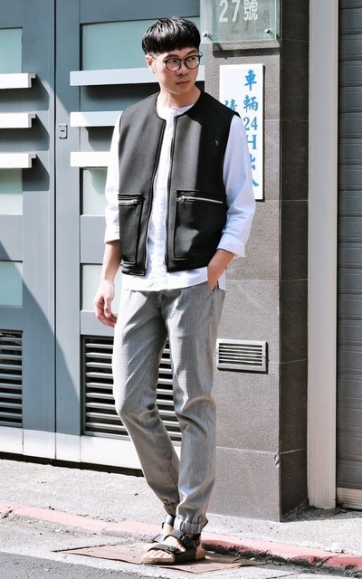 適合韓系簡約風、歐巴風、太空棉背心、條紋縮口休閒褲、YEH LOOK、STONE'AS的穿搭