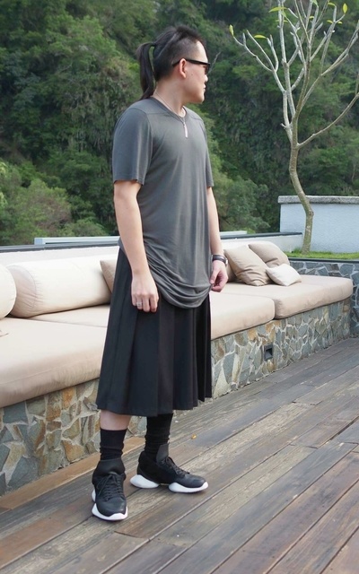 灰塵灰 X 百摺褲裙 X Rick Owens runner