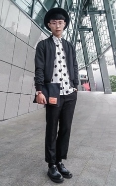 非黑即白