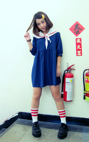 水手服與滅火器