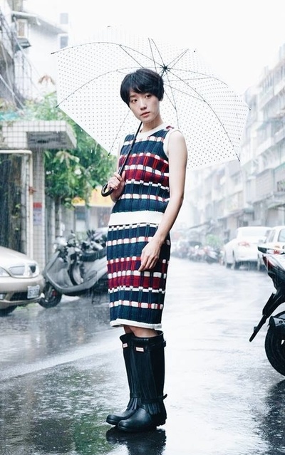 噢想不到真的下雨了。