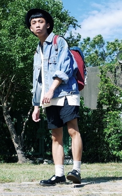 one day : mommy , maybe it's your jeans jacket