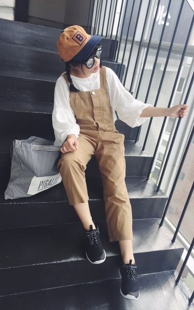 俏皮吊帶LOOK