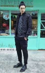 烏漆媽黑