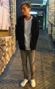 天生喔臉