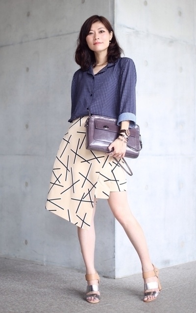 Pajamas Blouse．你睡醒了嗎？