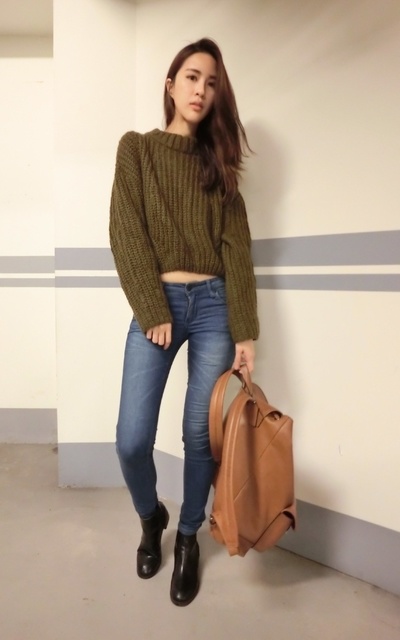 短板半高領毛衣穿搭