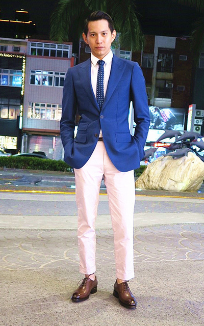 I love the new blazer and shoes :)