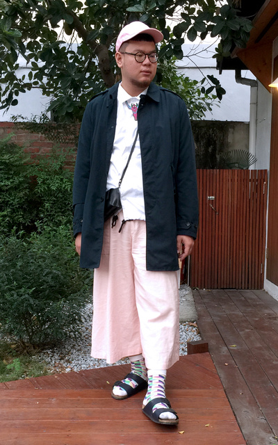 粉紅鹹蛋寶貝。