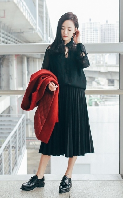 ALL BLACK X RED