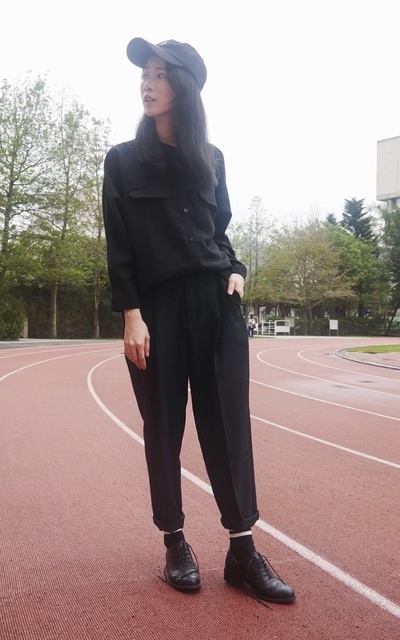 寬褲也能俐落一波