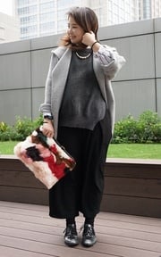 白黑深淺灰