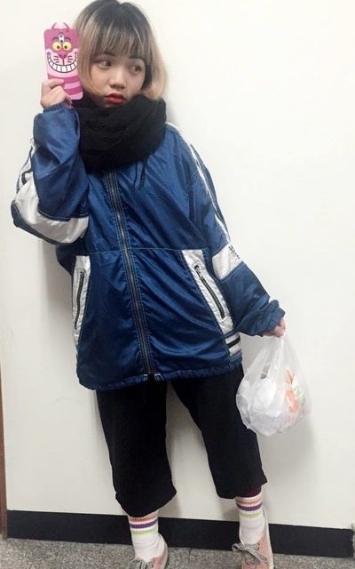 走，宵夜。