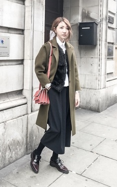 KHAKI