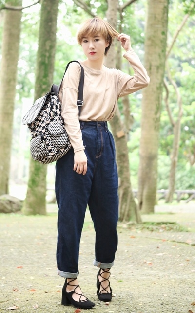 BEIGE SPRING