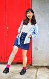 東京著衣 高腰排釦牛仔裙的時尚穿搭