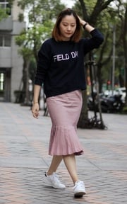 輕熟女也能駕馭的魚尾百褶裙
