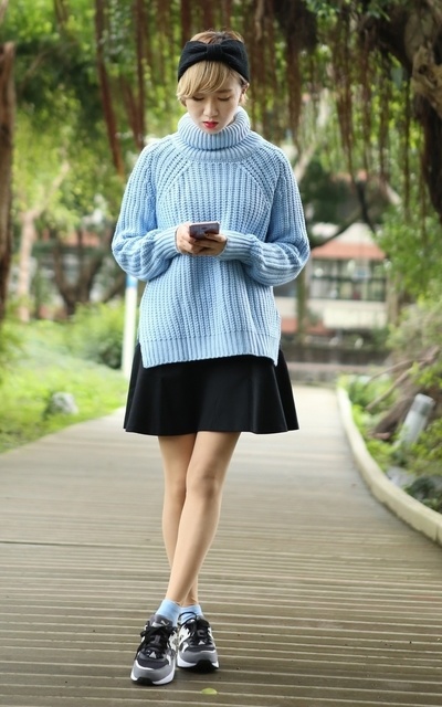 BABY BLUE 