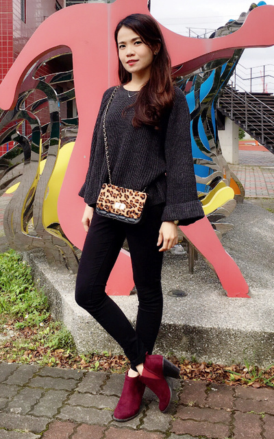 Small crossbody bag