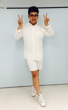 時尚穿搭：今天好熱的白色