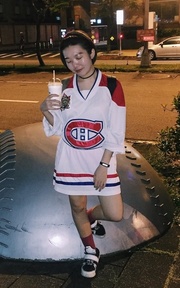 夜晚的球衣洋裝