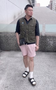 背心寶貝。