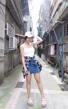 夏日牛仔穿搭