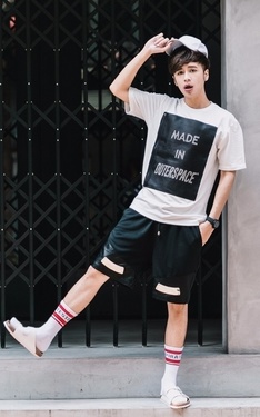 明明27歲 還是想裝年輕叛逆