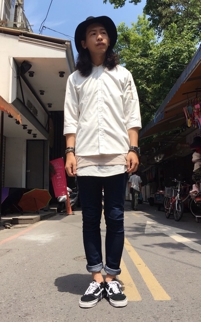菜市場的阿姨一直看