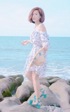 粉紅海灘的浪漫穿搭