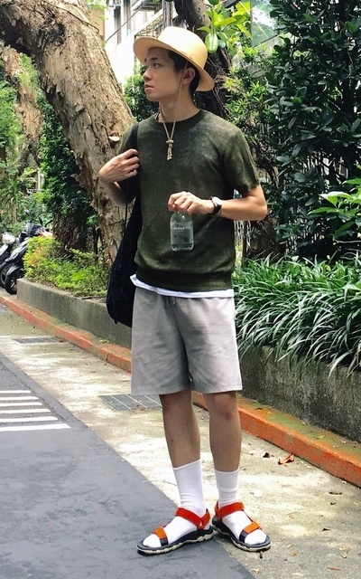 星期天出門踏踏青暴雨襪子濕漉漉