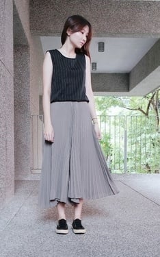 百褶夏天