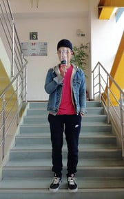 運動裝沒梗（我很愛NIKE跟VANS)
