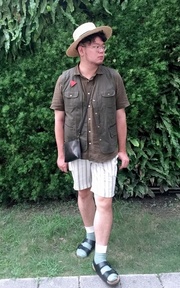 軍綠寶貝。