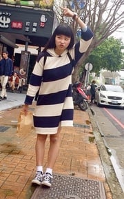 今天是囚犯裝