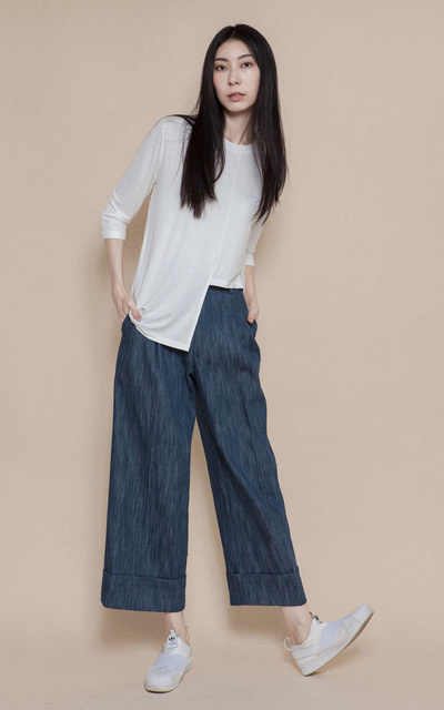 白 藍